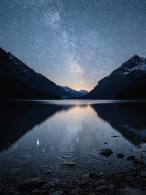 湖と星空